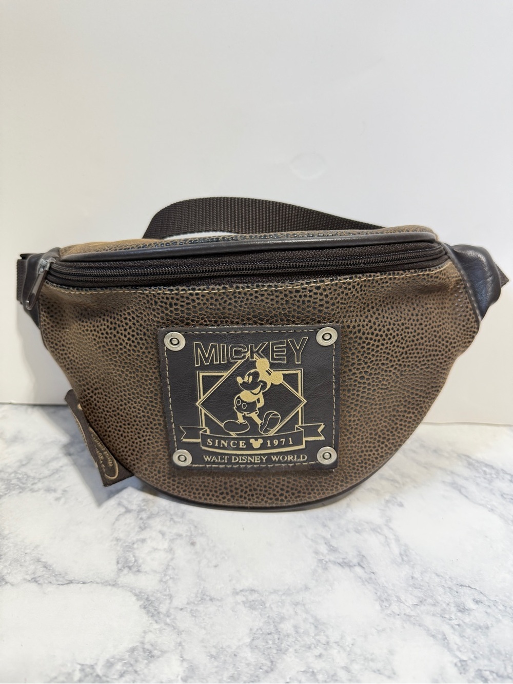Vintage Rare Walt Disney World Mickey leather brown waist belt bag Fanny sling